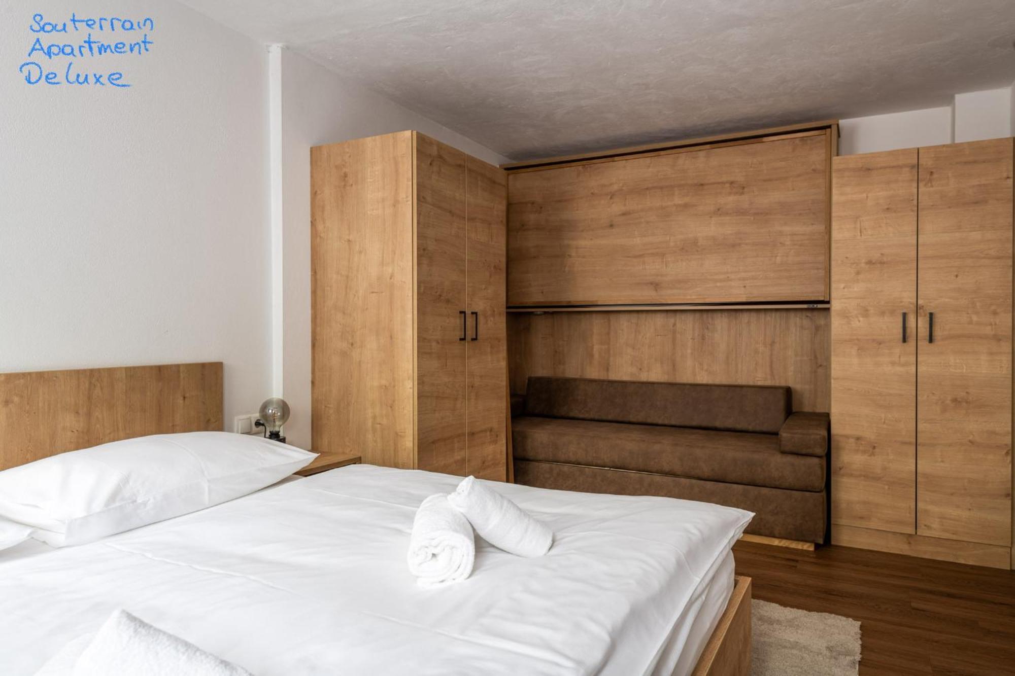 Amelies Mountain View Apartment Kaprun Room photo